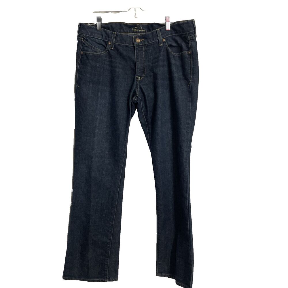 Old Navy The Diva Lowest Rise Boot-Cut Stretch Womens Jean Size 14